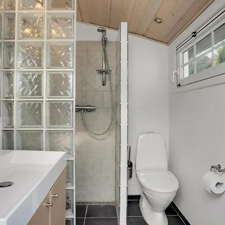 Сasa de vacaciones Three-bedroom In