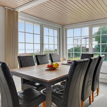 Three-bedroom In Hejls