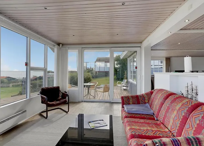 Three-bedroom In Hejls